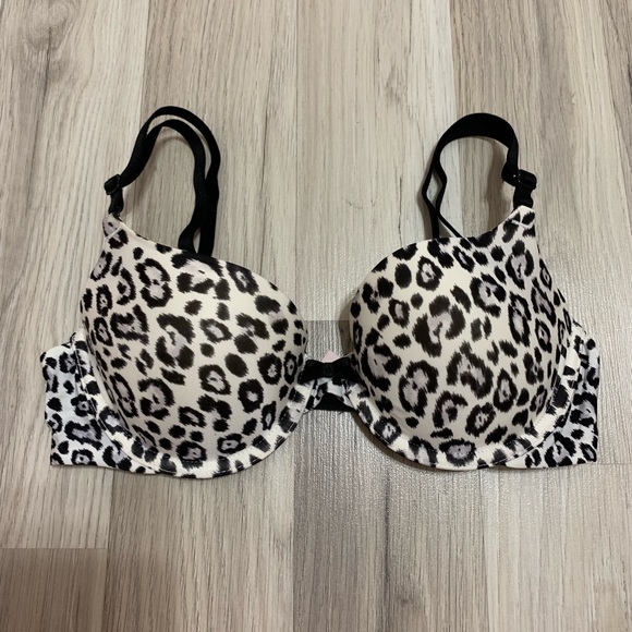 Victoria's Secret Other - VS Bra 32C